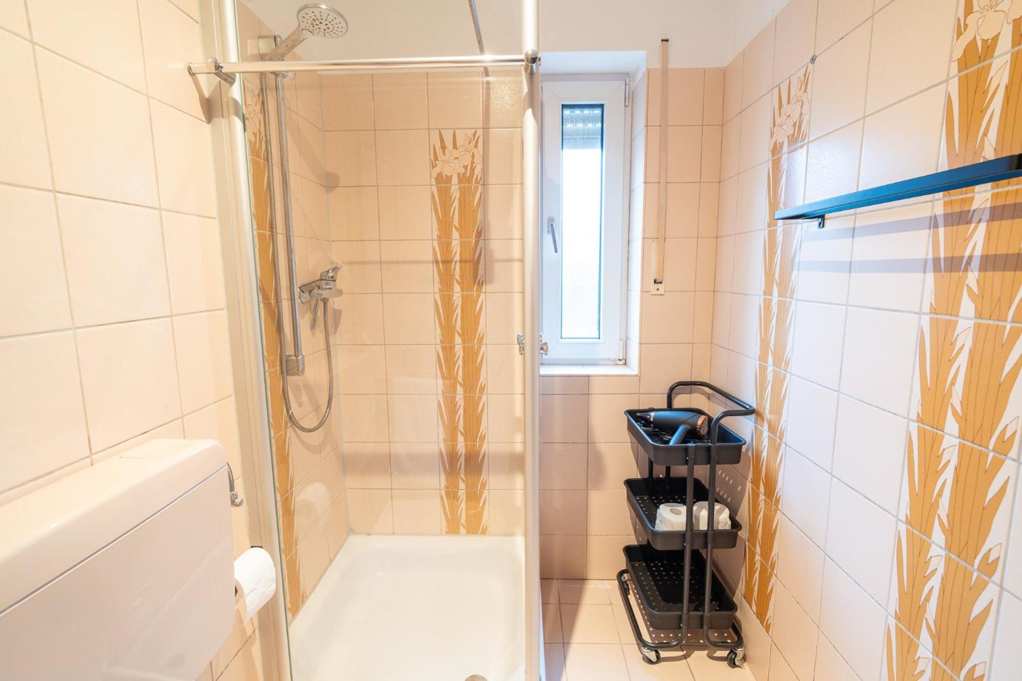 Metternich Naehe Uni Und Bwzk Appartement *